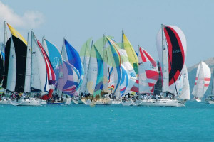 Great Barrier Reef Yacht Charter - Spinnaker sind nicht nur erlaubt, sondern sogar erforderlich