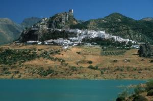 Spanien Yachtcharter - Pueblos Blancos: Charakteristisch weiße Dörfer in Hanglage