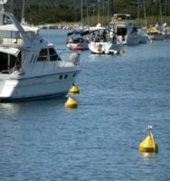 Yachtcharter Balearen - Festmachen an Bojen statt Ankern