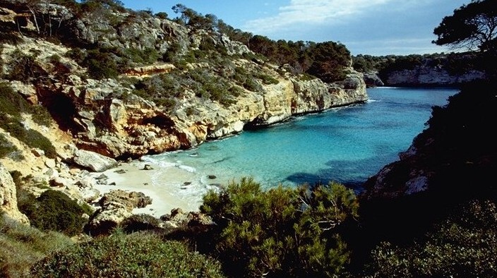 Palma Yachtcharter - Naturbelassene Buchten - auf den Balearen häufiger als man denkt