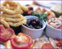 Bootscharter Spanien: Tapas gibt`s zu jeder Gelegenheit und Tageszeit