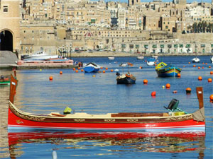 Malta Bootscharter - Fischernachen vor Anker