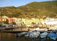 Bootscharter Toskana: Der Hafen in Giglio ist filmreif