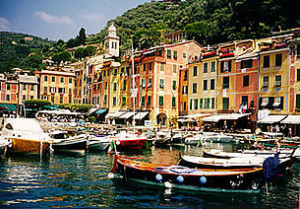 Italien Jachtcharter - Portofino besitzt einen malerischen Hafen