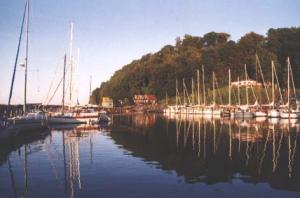 Ostsee Charter - Kleine, idyllische Häfen verströmen eine friedliche Atmosphäre