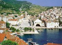 Bootscharter Split / Dalmatien: Hvar-Stadt, wie ein Amphitheater um den Hafen