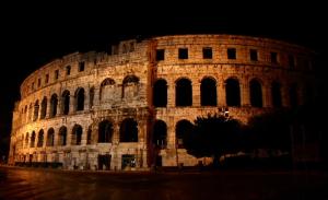 Kroatien Bootscharter - Geschichtsträchtig: Das Amphitheater in Pula