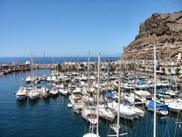 Gran Canaria Charter: Die Marina von Puerto de Mogan zählt zu den schönsten der Kanaren