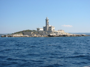 Istrien Yacht Charter - Porer: Der Leuchtturm markiert den nördlichen Beginn des Kvarners