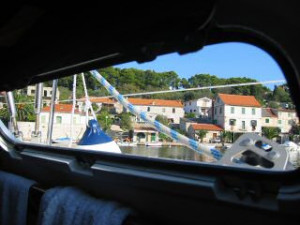 Split / Dalmatien Yacht Charter - Aussicht: Die süddalmatinische Küste und ihre Inseln bieten immer einen schönen Anblick