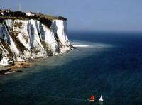 Yachtcharter England Ärmelkanal - Wahrzeichen: Die weißen Klippen von Dover