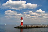 Yachtcharter Ostsee: Wahrzeichen - Rot-Weiße Leuchttürme