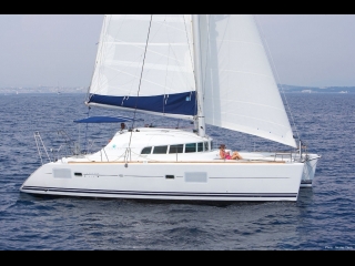 Segelyacht mieten: Ein Kat bietet besonders viel Platz