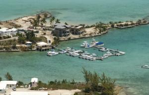 Bahamas Bootscharter: Die Hauptstadt der Exumas, George Town, hat eine Marina und 1000 Einwohner