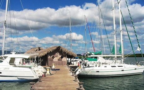 Kuba Yacht Charter - Marina von Trinidad: Alles andere als luxuriös, aber idyllisch